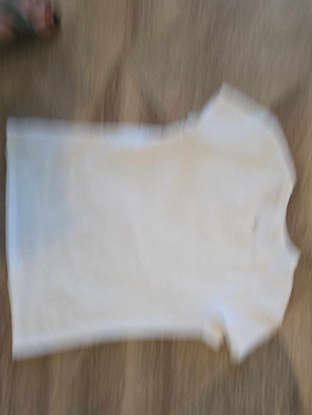 ALO Yoga White Short Sleeve Crewneck Tee - Picture 4 of 4